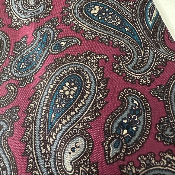 NEW Silk Tie FERREL REED for BORCK Bro’s Burgundy Gray Blue Paisley Handmade USA - Picture 5 of 9